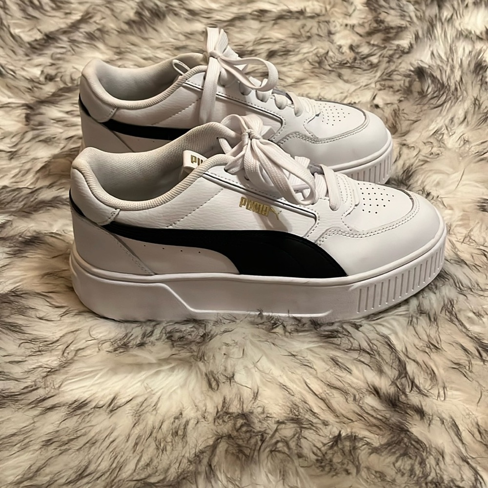 Puma white/ black leather platform sneakers size women’s 8